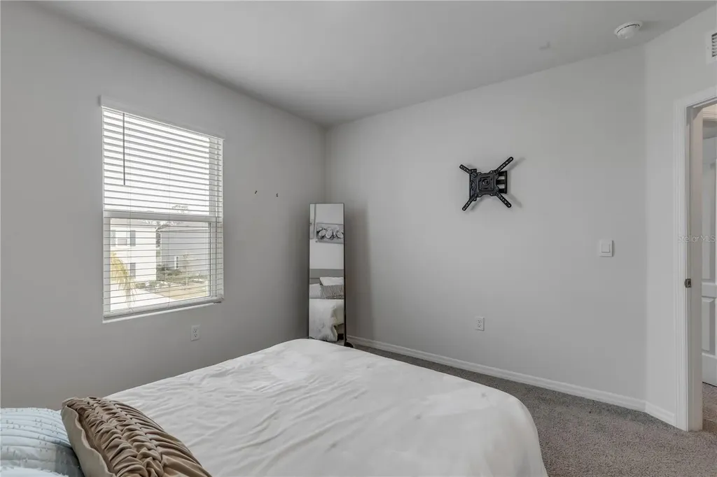 2724 Silver Canoe Drive Edgewater FL 32141