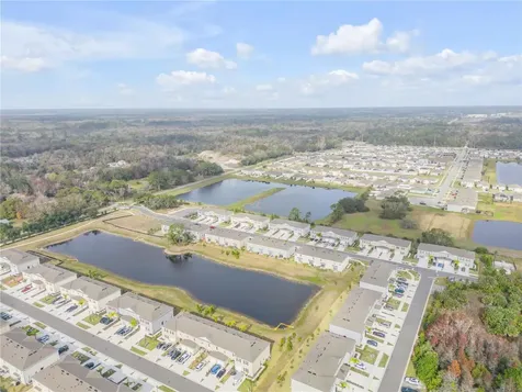 2724 Silver Canoe Drive Edgewater FL 32141