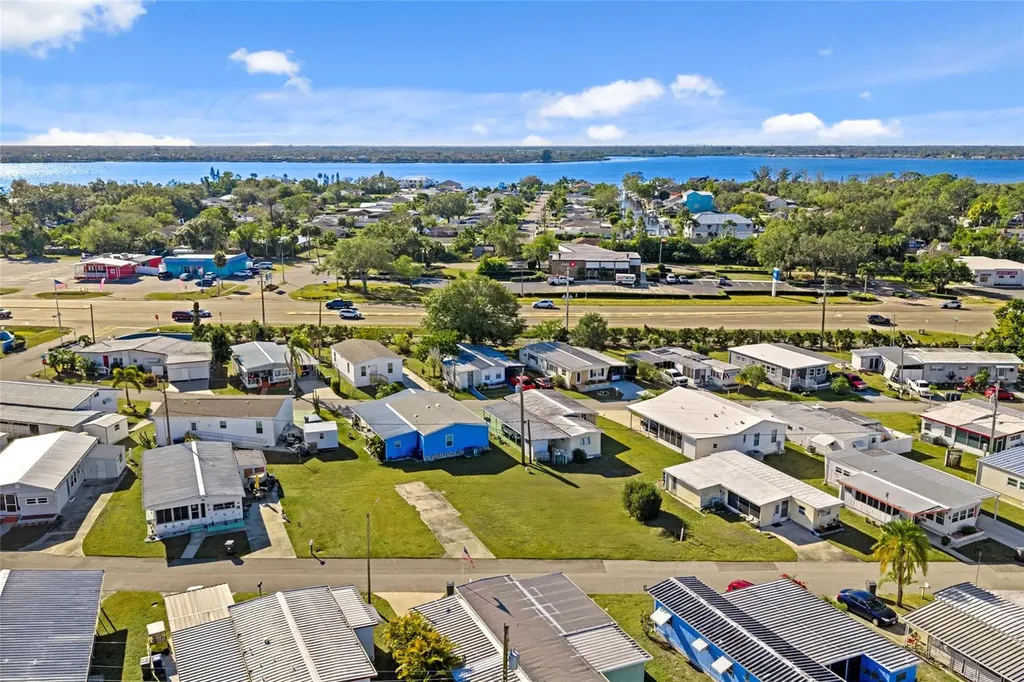 4117 11th Street E Ellenton FL 34222