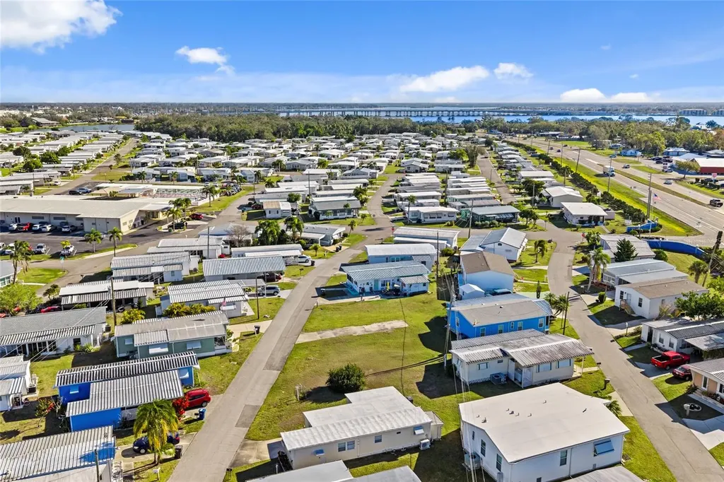4117 11th Street E Ellenton FL 34222
