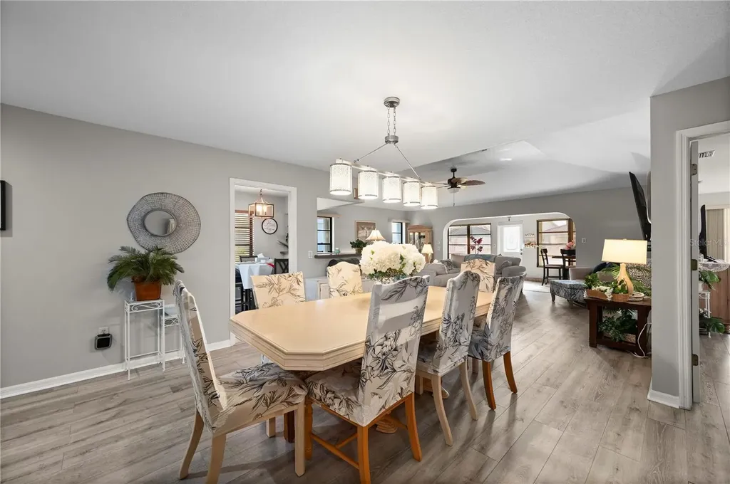 11365 SW Essex Drive Lake Suzy FL 34269