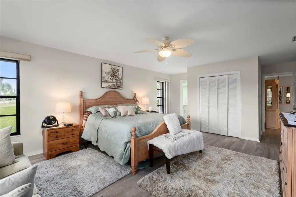 11365 SW Essex Drive Lake Suzy FL 34269