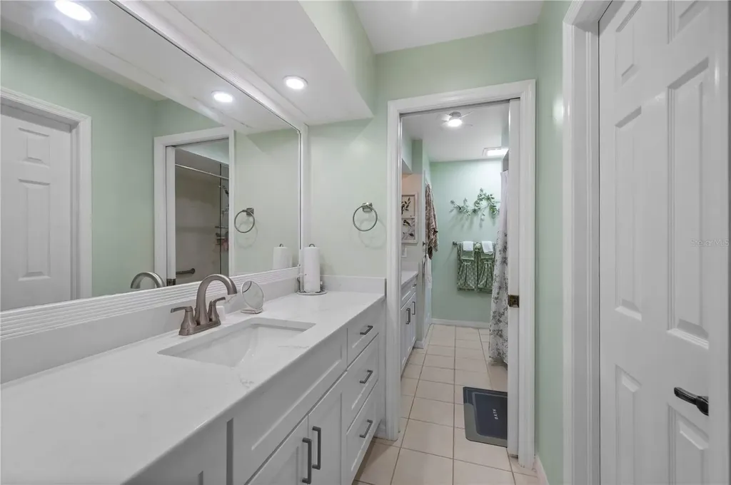 11365 SW Essex Drive Lake Suzy FL 34269