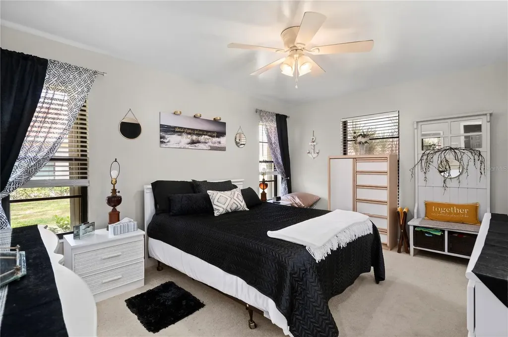 11365 SW Essex Drive Lake Suzy FL 34269