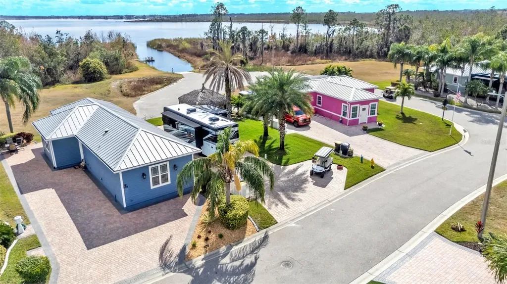 3272 Fish Hawk Drive Polk City FL 33868