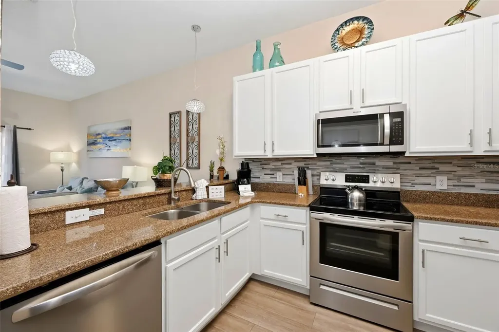 1014 Gran Bahama Boulevard Davenport FL 33837