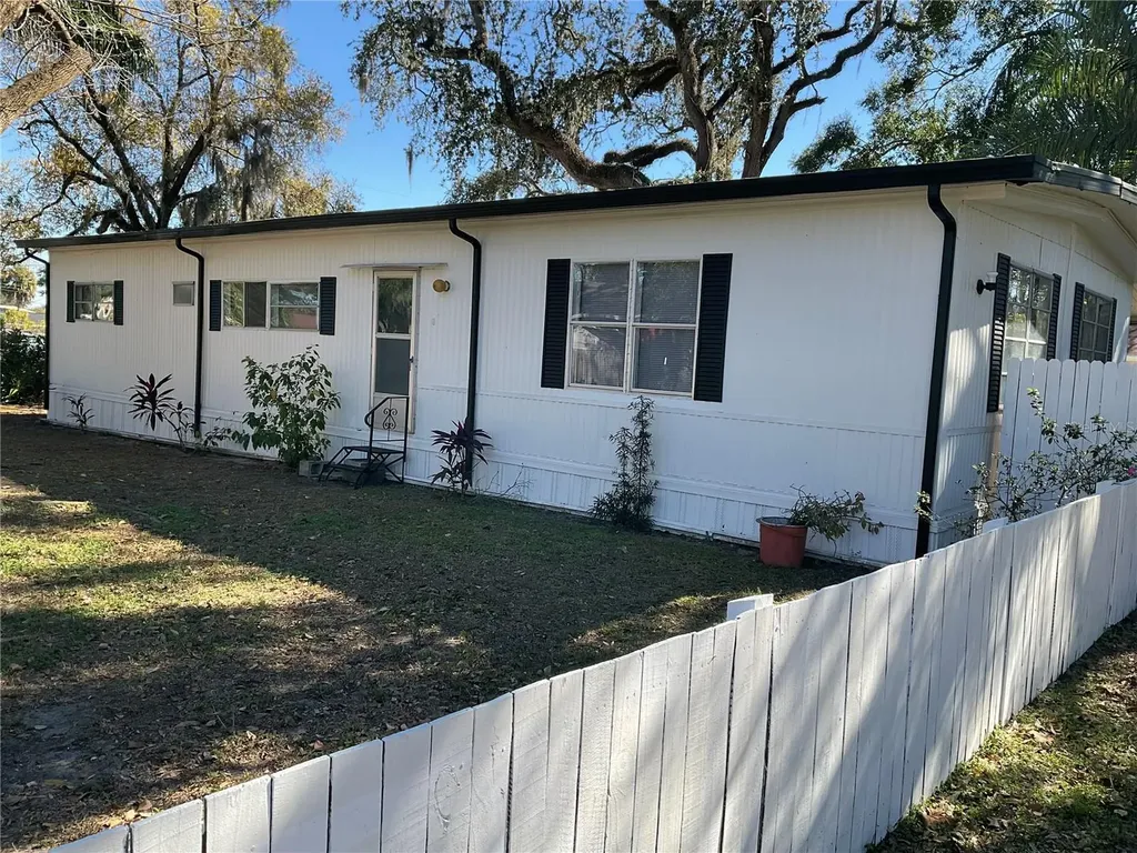 4707 E Yukon Street Tampa FL 33617