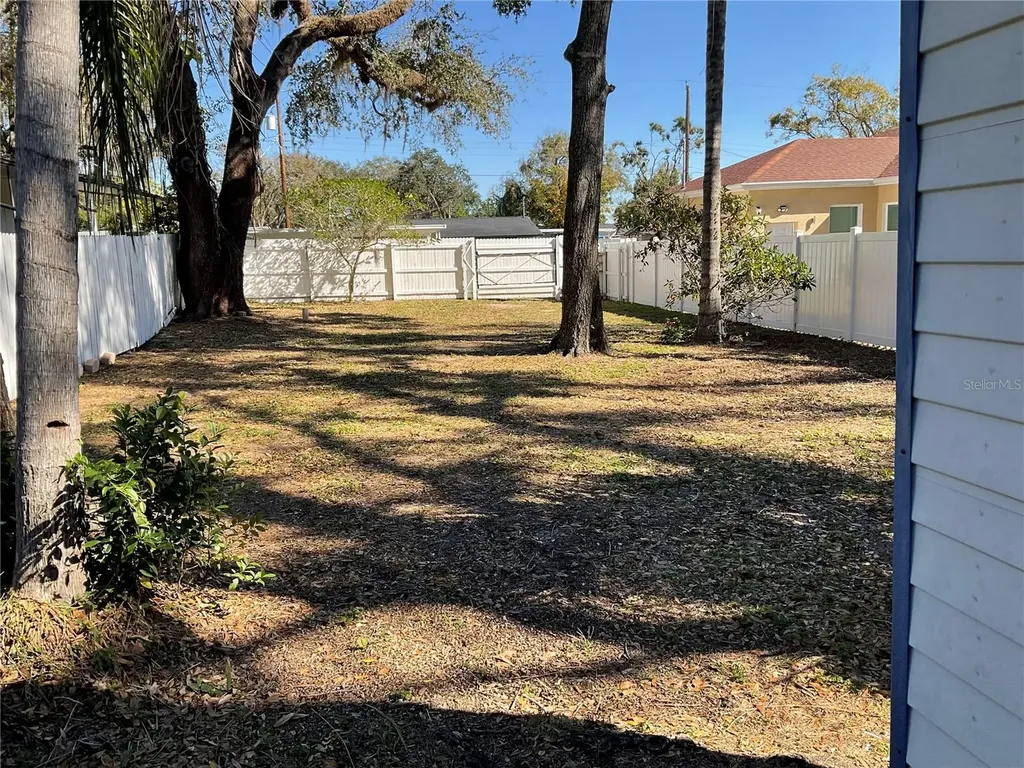 4707 E Yukon Street Tampa FL 33617
