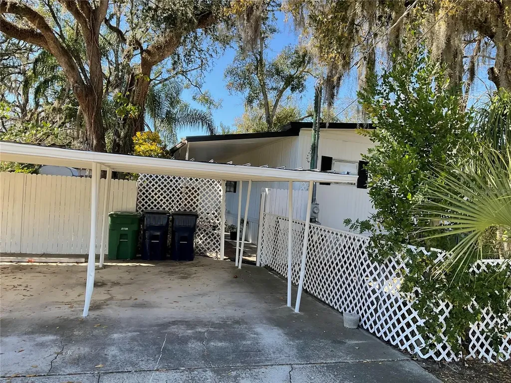 4707 E Yukon Street Tampa FL 33617