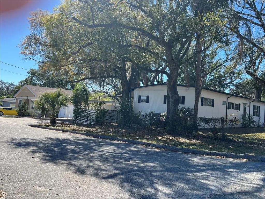 4707 E Yukon Street Tampa FL 33617