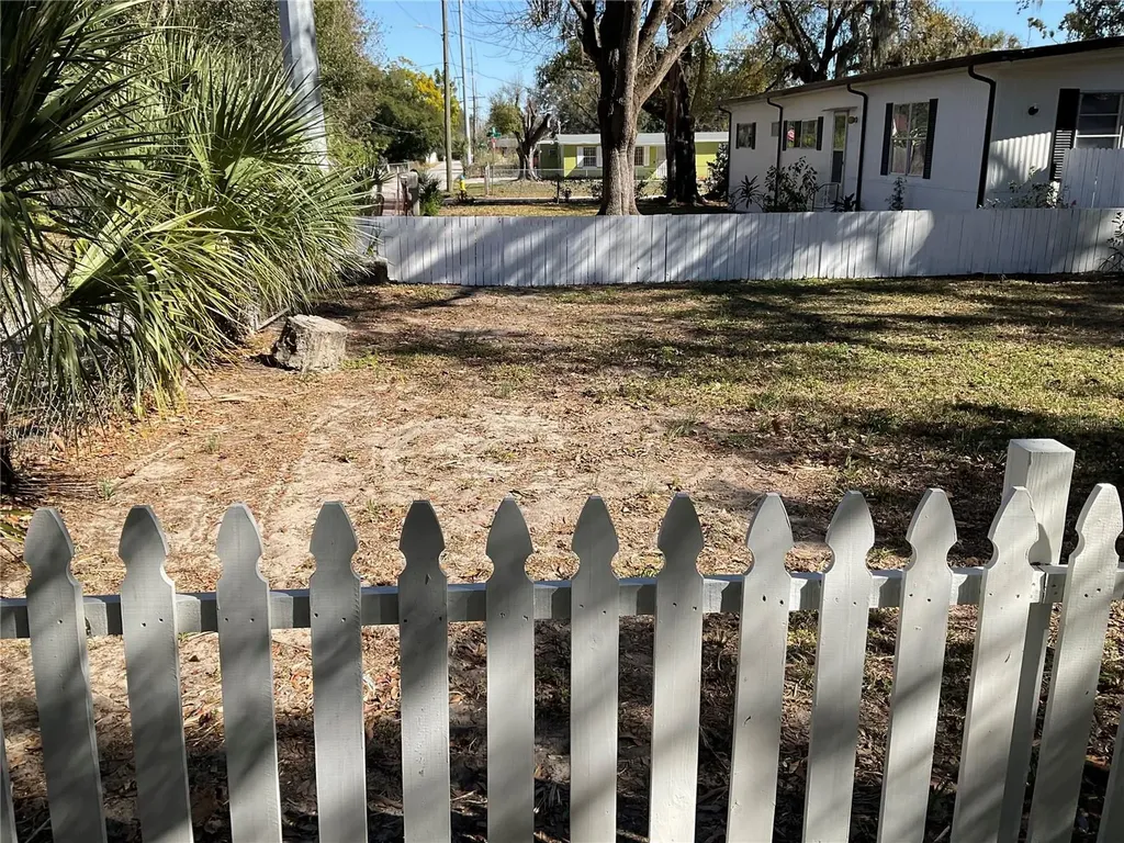 4707 E Yukon Street Tampa FL 33617