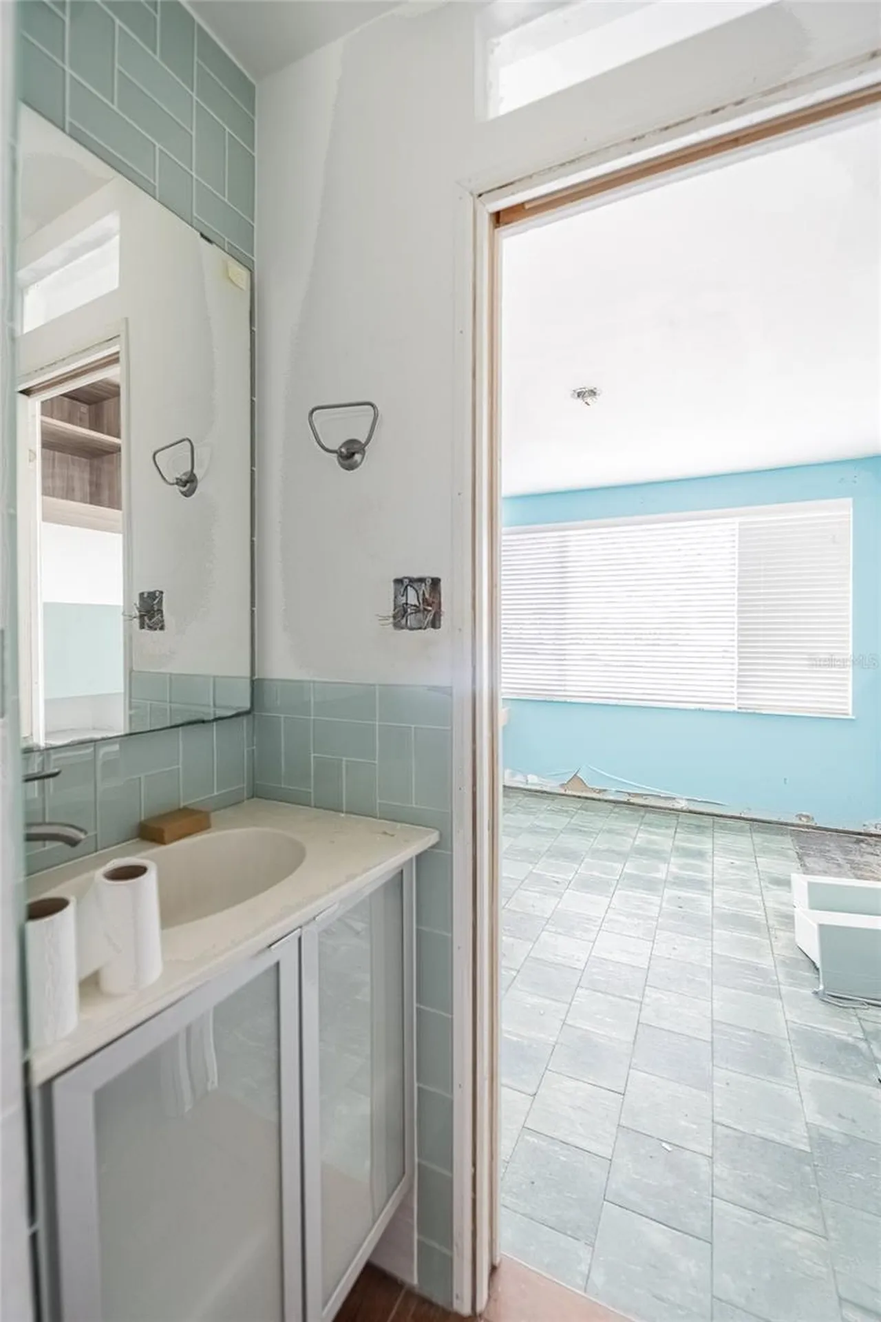 6213 Sanders Drive Tampa FL 33611