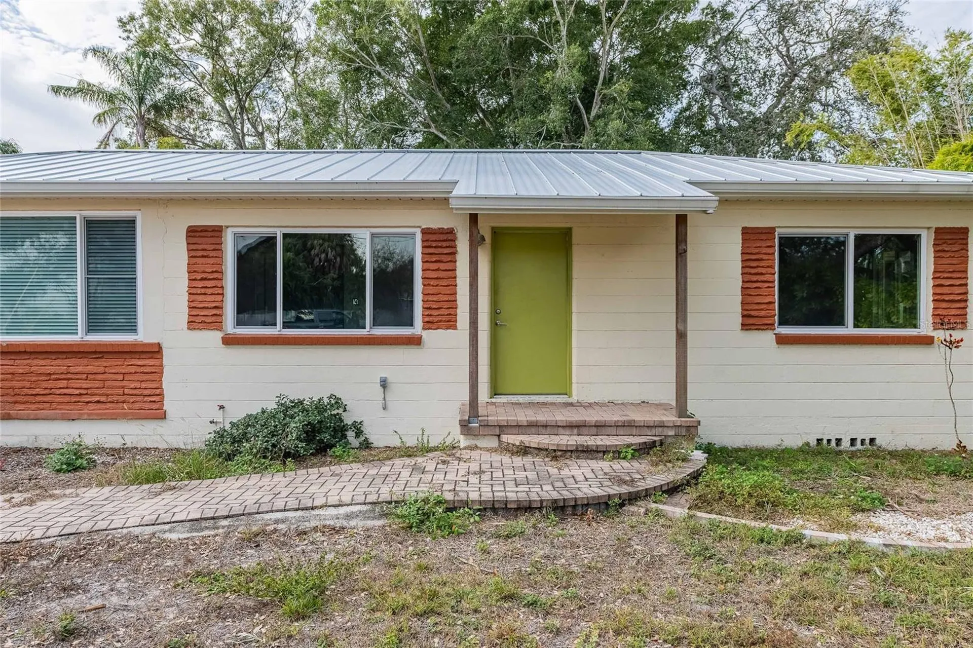 6213 Sanders Drive Tampa FL 33611