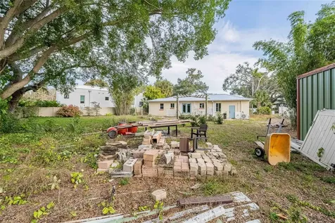 6213 Sanders Drive Tampa FL 33611