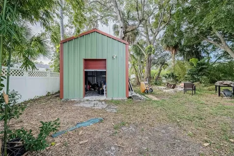 6213 Sanders Drive Tampa FL 33611
