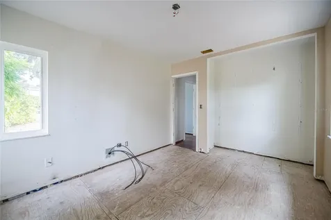 6213 Sanders Drive Tampa FL 33611