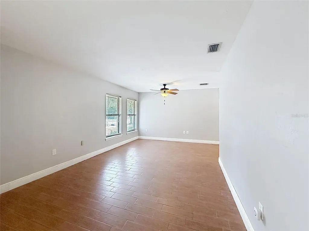 209 First Street Tavares FL 32778