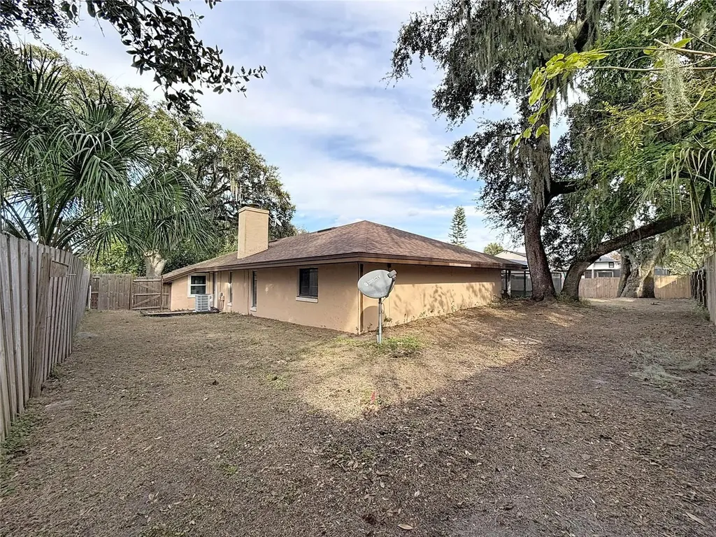 209 First Street Tavares FL 32778