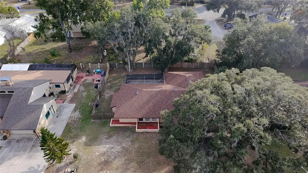 209 First Street Tavares FL 32778