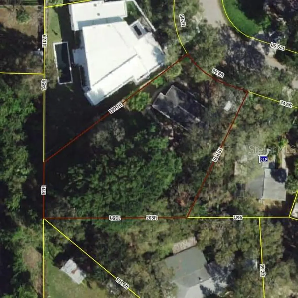 6213 Sanders Drive Tampa FL 33611