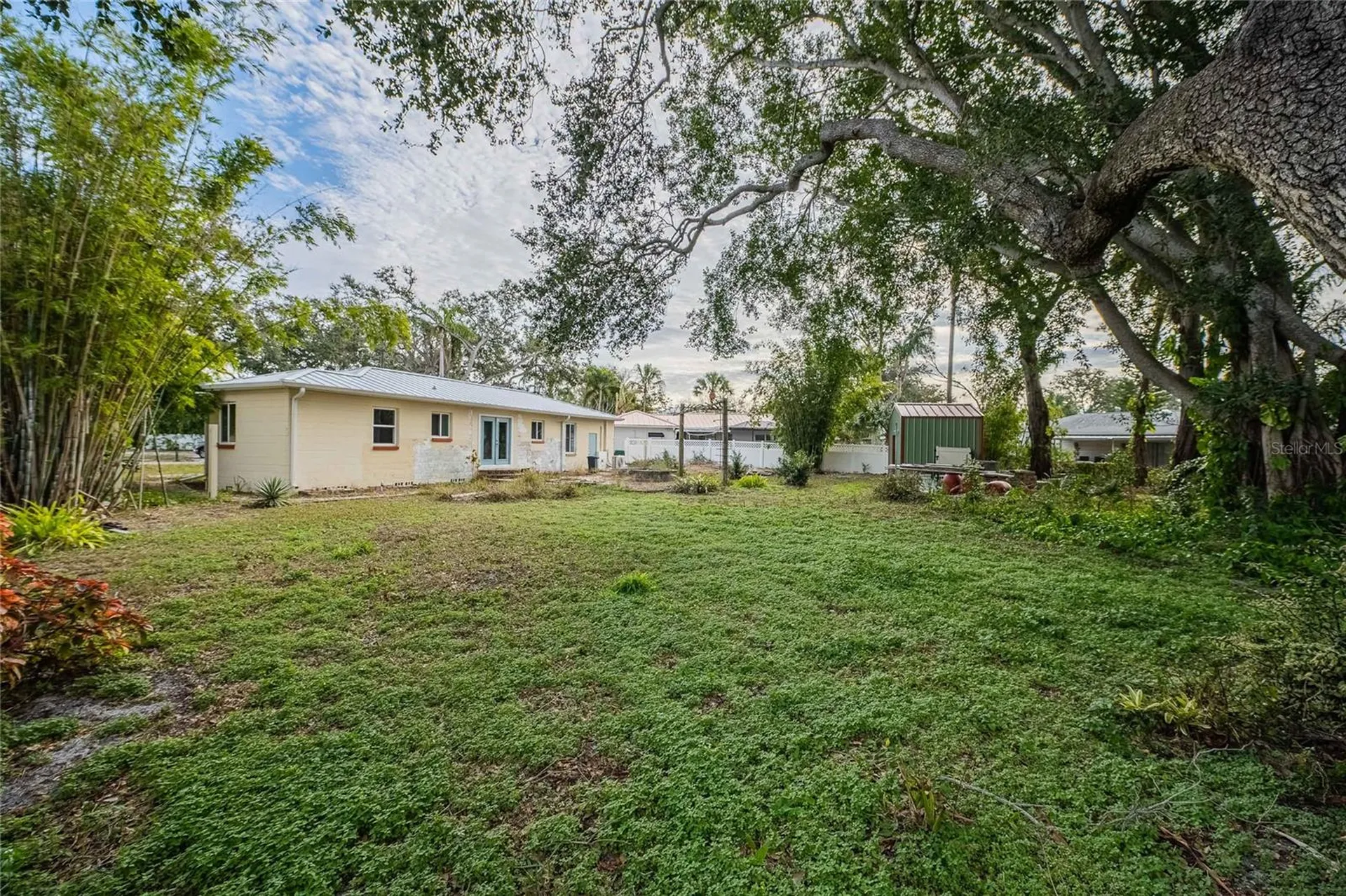 6213 Sanders Drive Tampa FL 33611