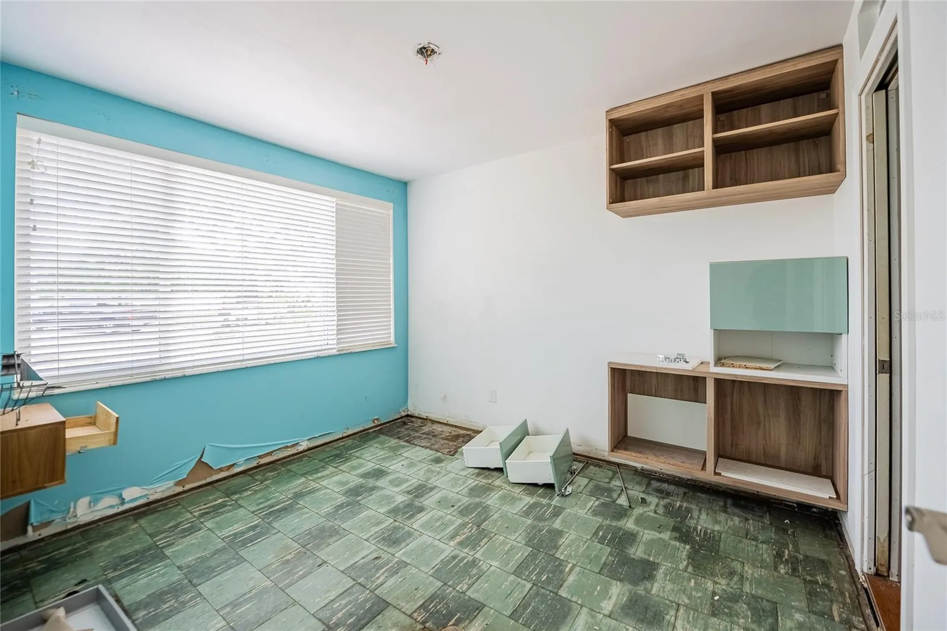 6213 Sanders Drive Tampa FL 33611