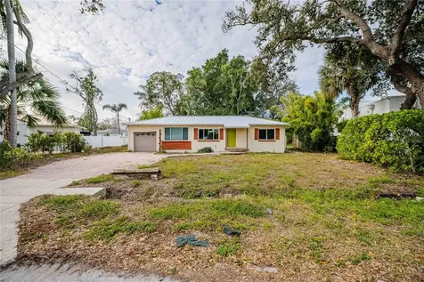 6213 Sanders Drive Tampa FL 33611