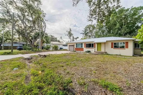 6213 Sanders Drive Tampa FL 33611