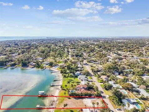 6330 Bahama Shores Drive S St Petersburg FL 33705