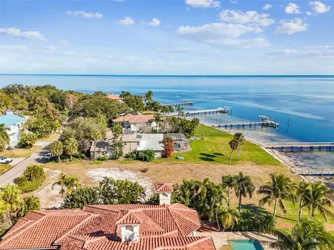 6330 Bahama Shores Drive S St Petersburg FL 33705