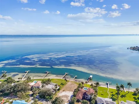 6330 Bahama Shores Drive S St Petersburg FL 33705