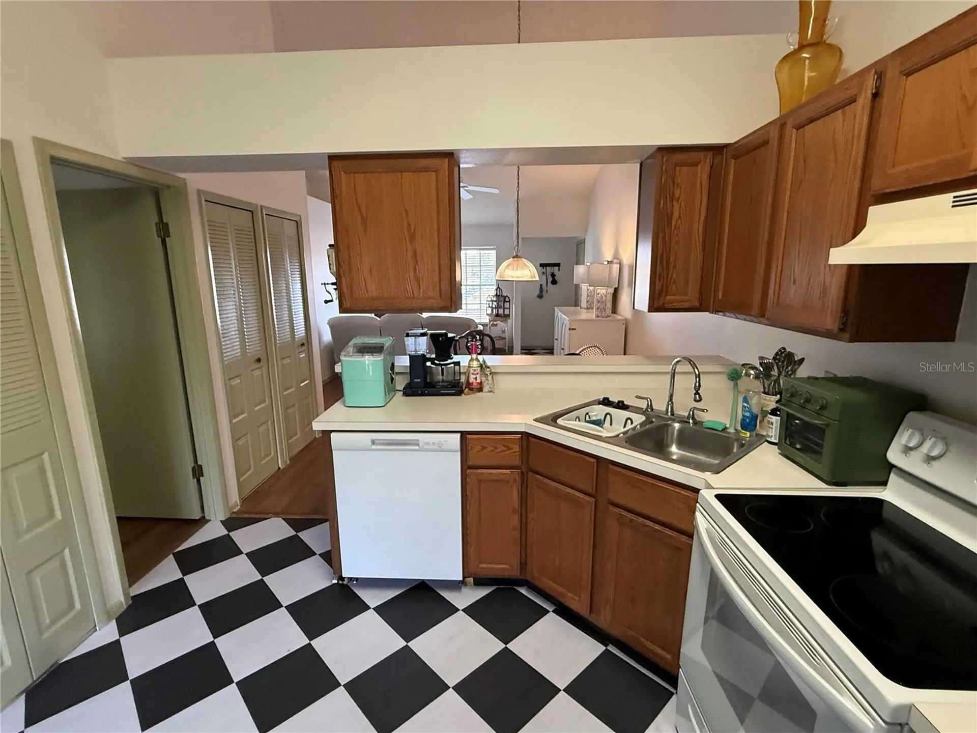 108 Reserve Circle Oviedo FL 32765