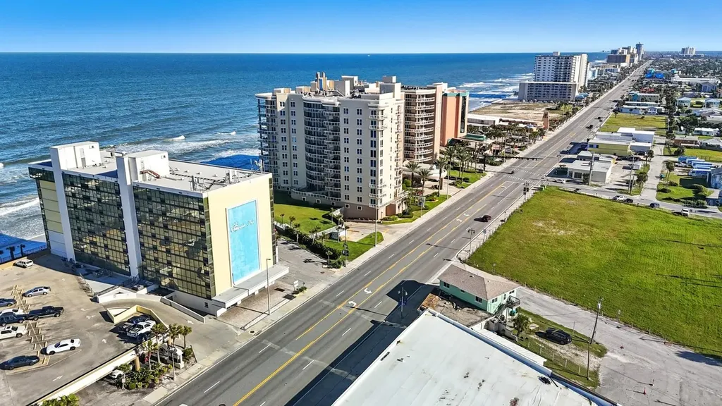1909 S Atlantic Avenue Daytona Beach FL 32118