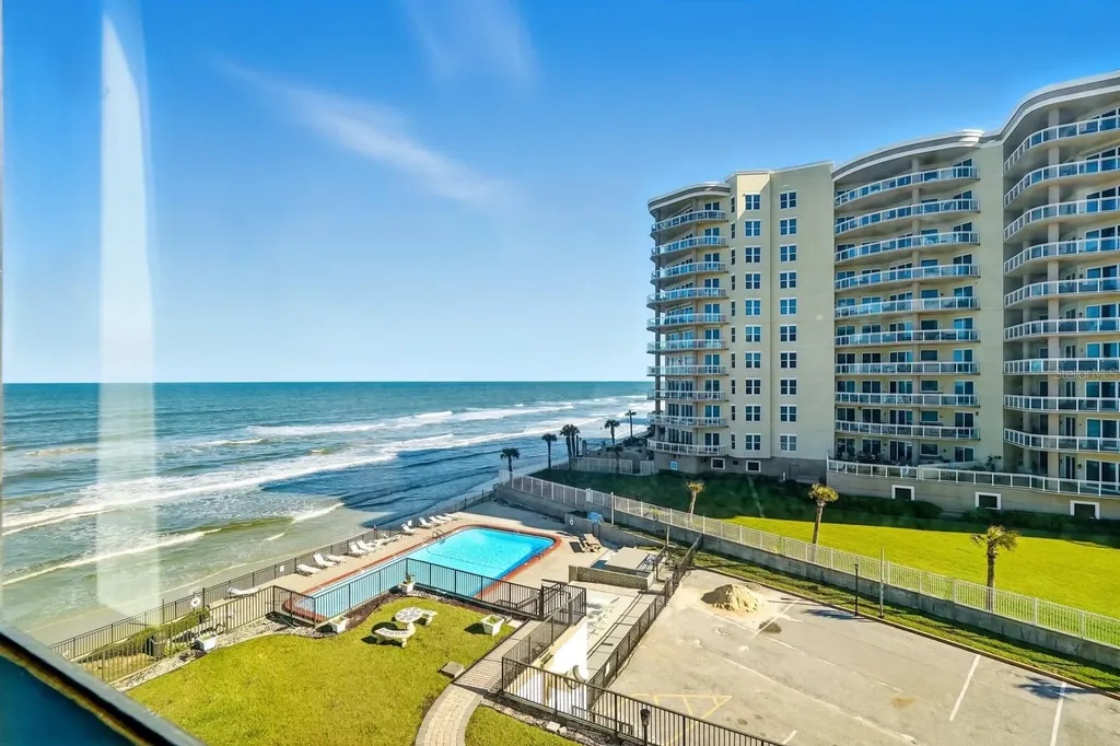 1909 S Atlantic Avenue Daytona Beach FL 32118