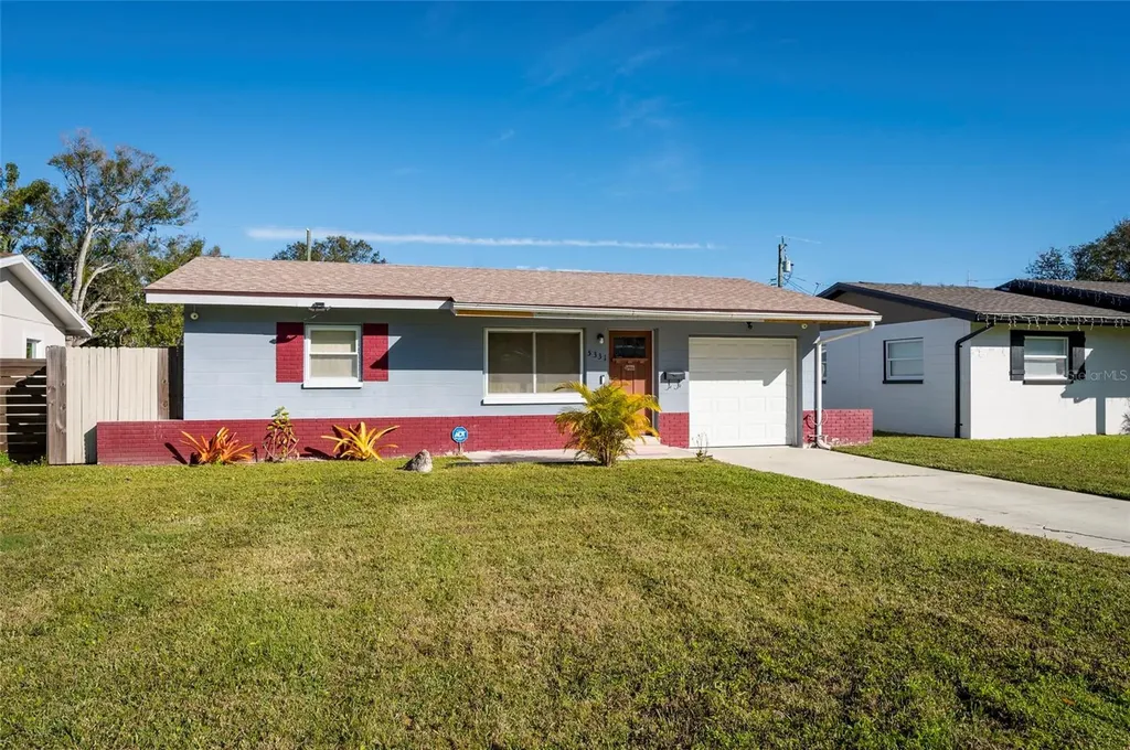 5331 10th Avenue N St Petersburg FL 33710