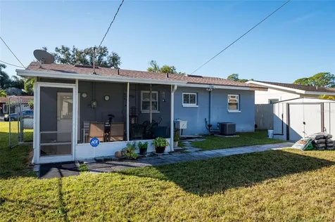 5331 10th Avenue N St Petersburg FL 33710