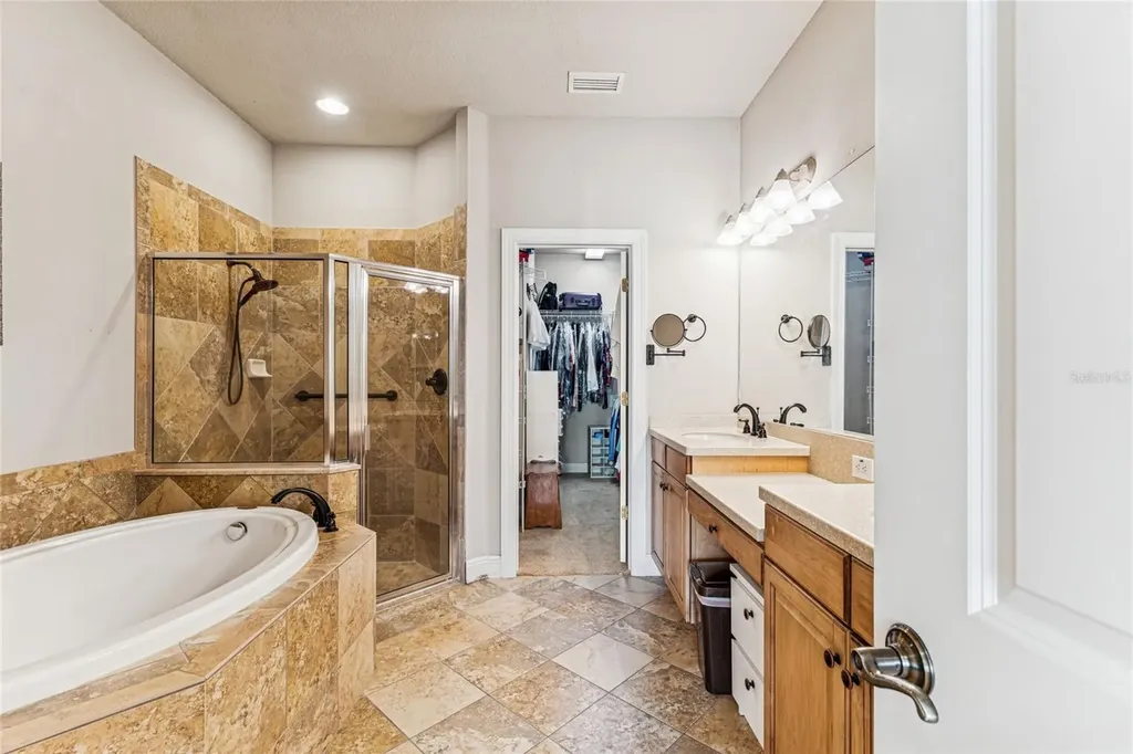 4975 Anniston Circle Tampa FL 33647