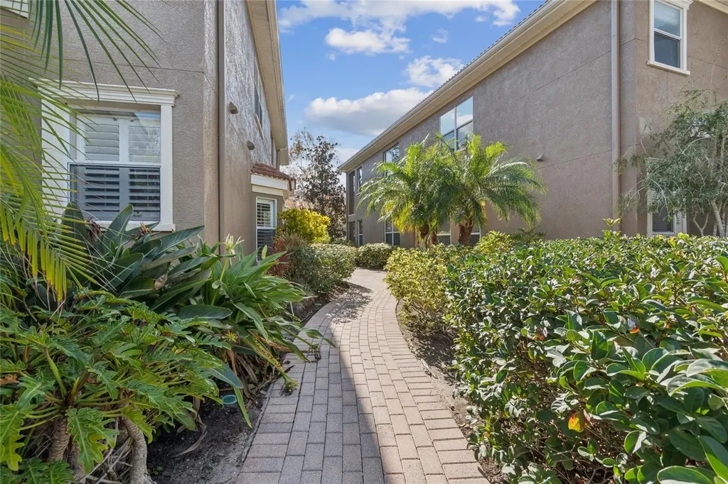 4975 Anniston Circle Tampa FL 33647