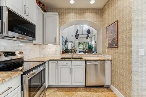 4975 Anniston Circle Tampa FL 33647