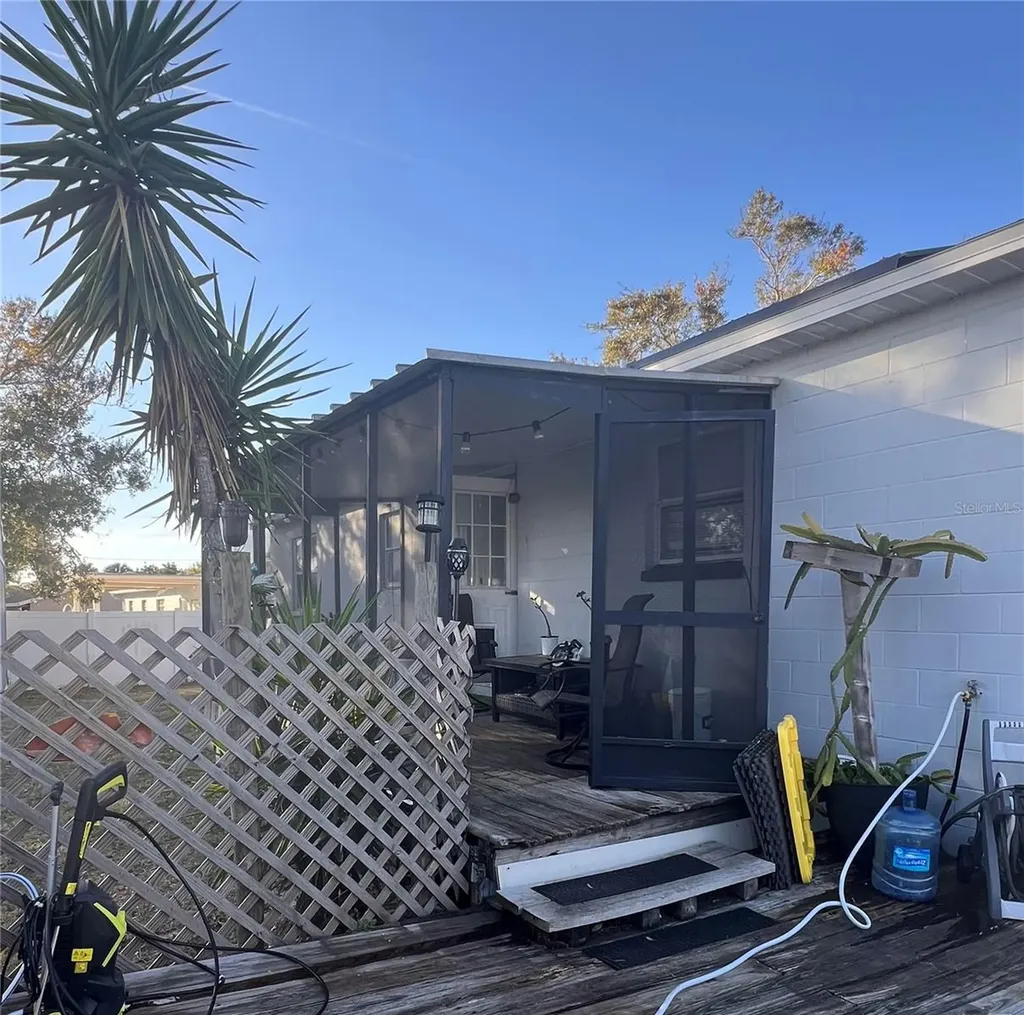 520 Fairhope Drive Apollo Beach FL 33572