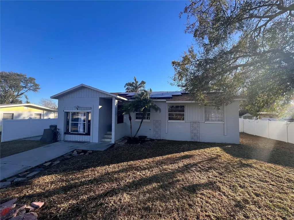 520 Fairhope Drive Apollo Beach FL 33572