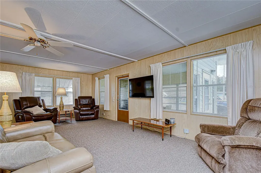 6128 Ridgewood Drive Zephyrhills FL 33542