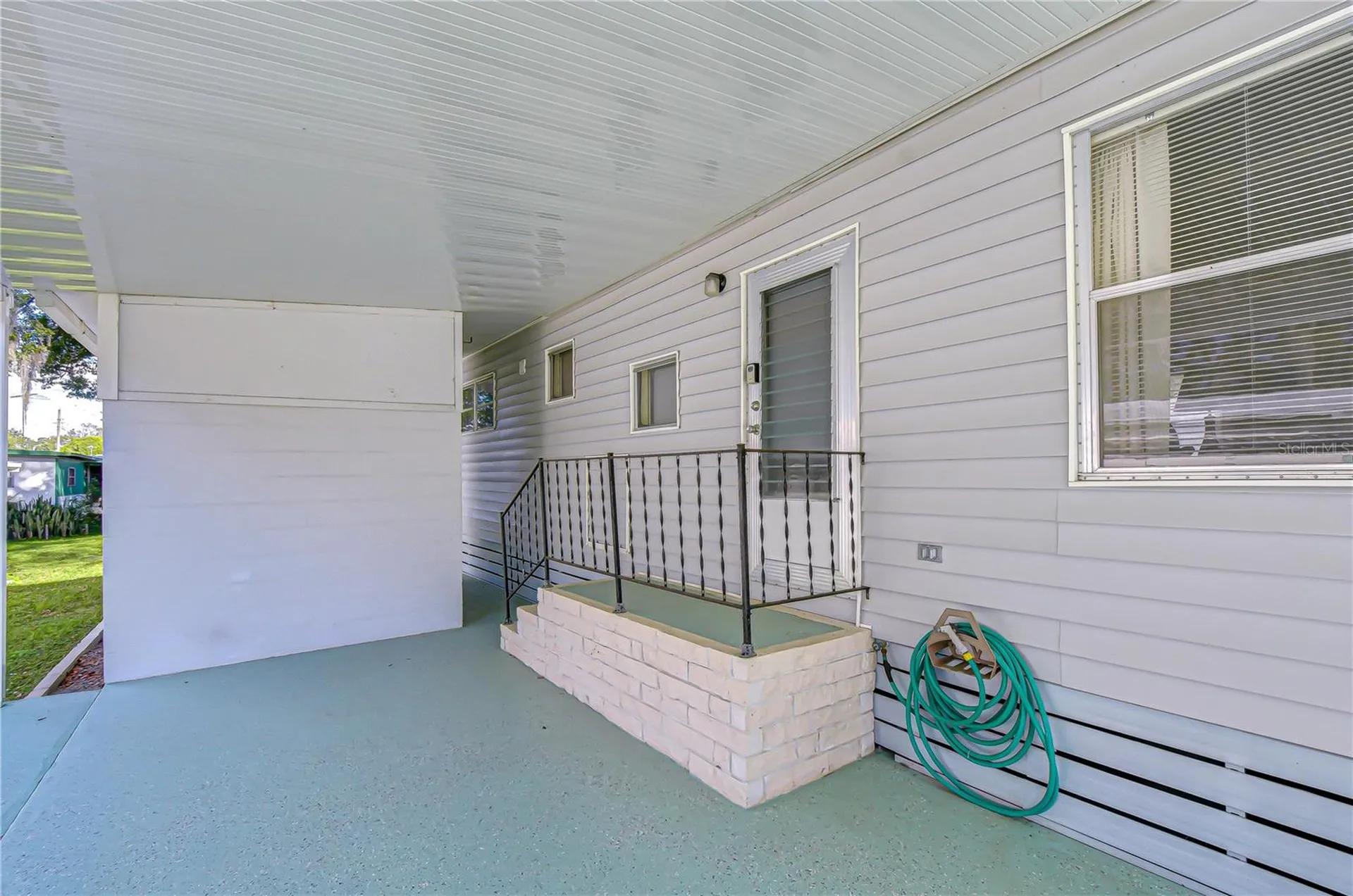 6128 Ridgewood Drive Zephyrhills FL 33542