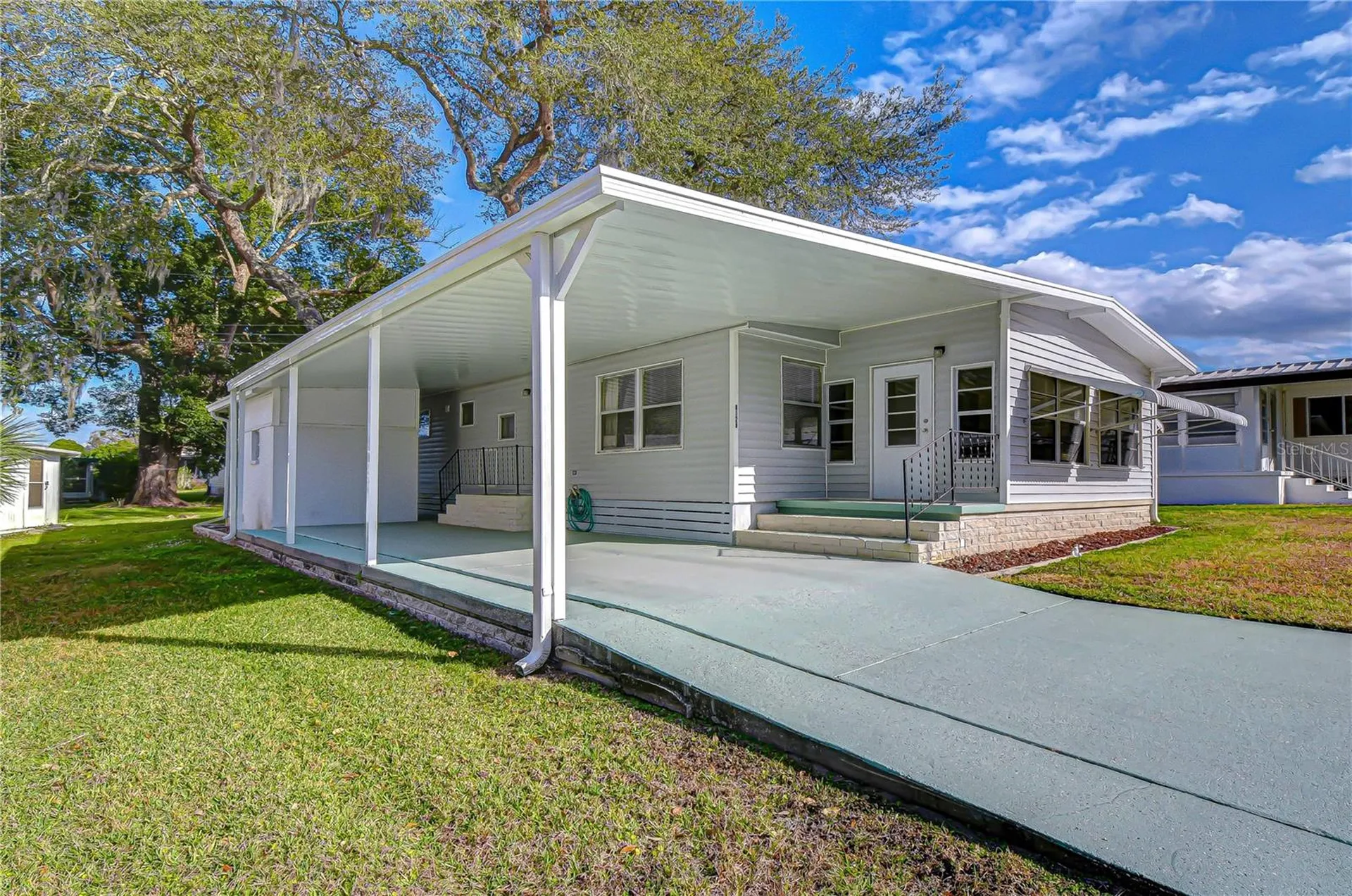 6128 Ridgewood Drive Zephyrhills FL 33542