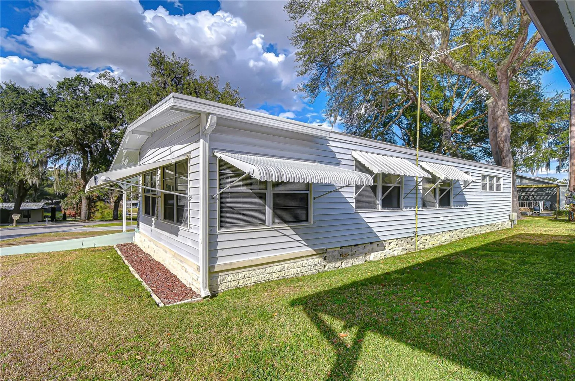 6128 Ridgewood Drive Zephyrhills FL 33542