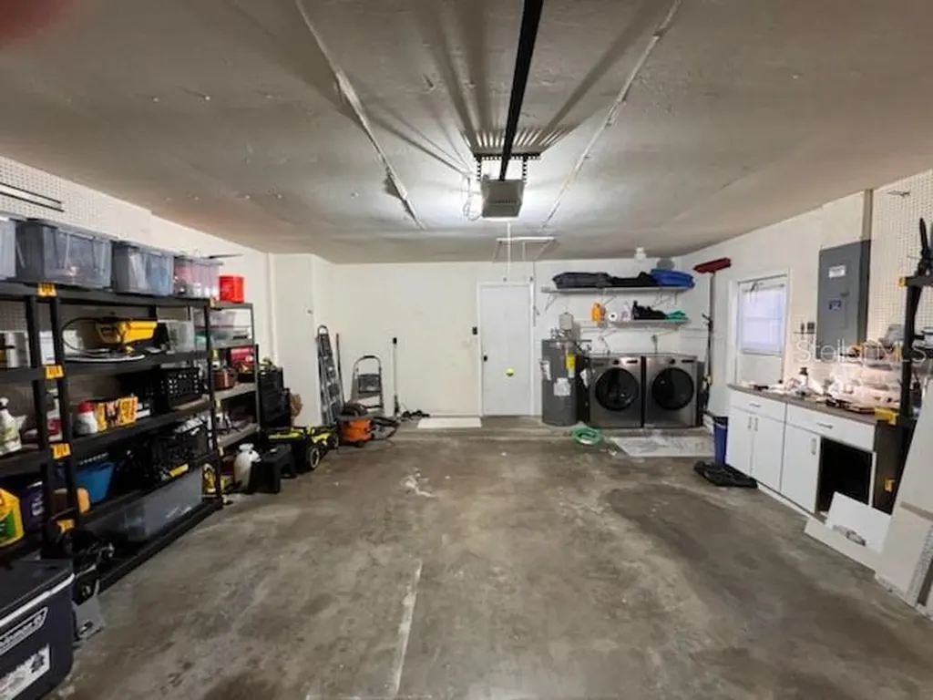 32 NE 13th Place Cape Coral FL 33909