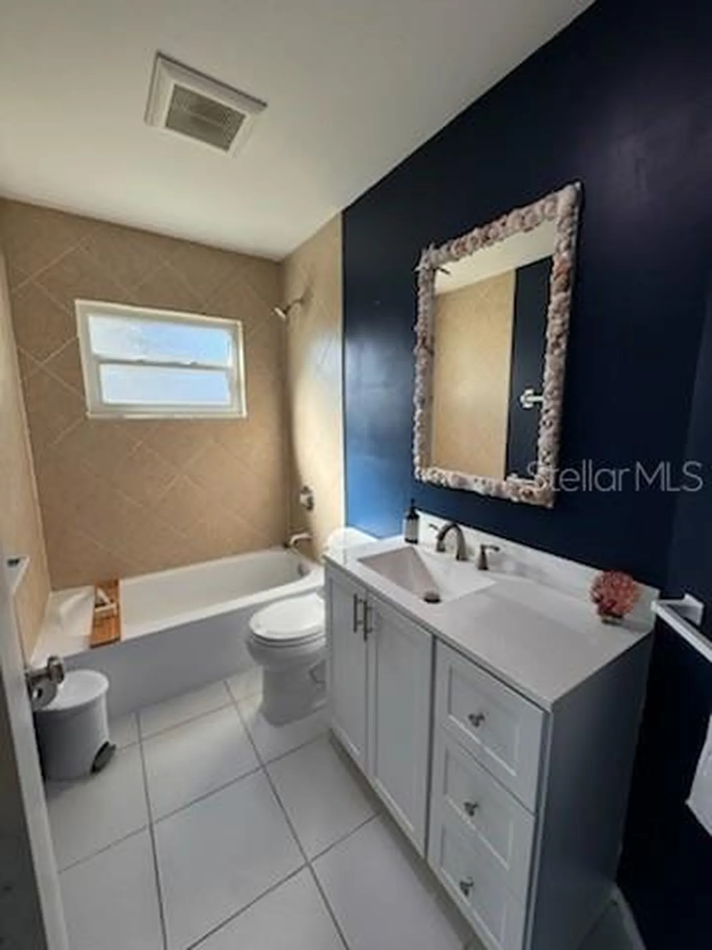 32 NE 13th Place Cape Coral FL 33909