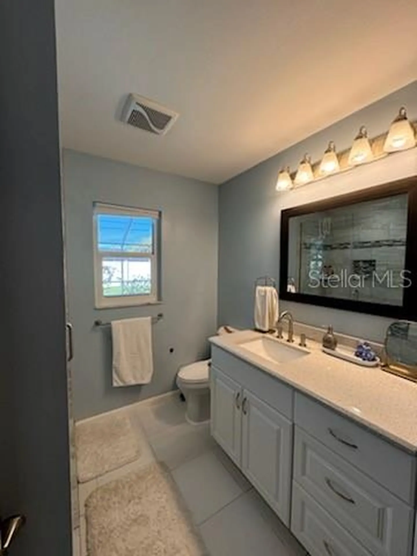 32 NE 13th Place Cape Coral FL 33909