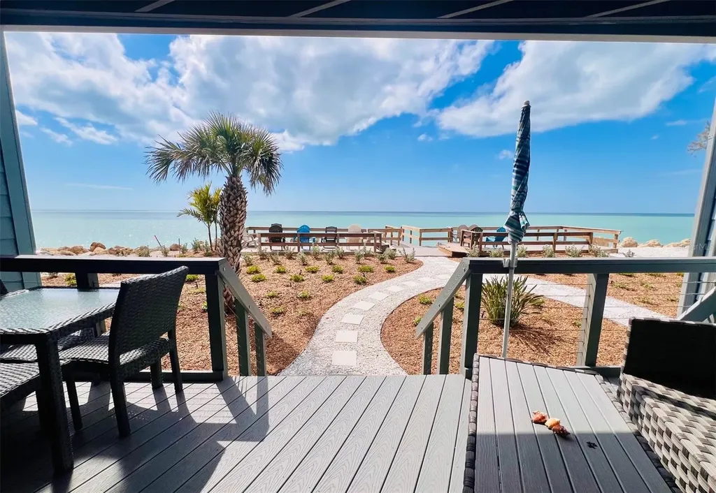 5030 N Beach Road Englewood FL 34223