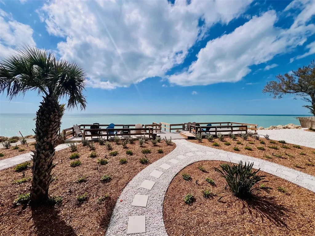 5030 N Beach Road Englewood FL 34223